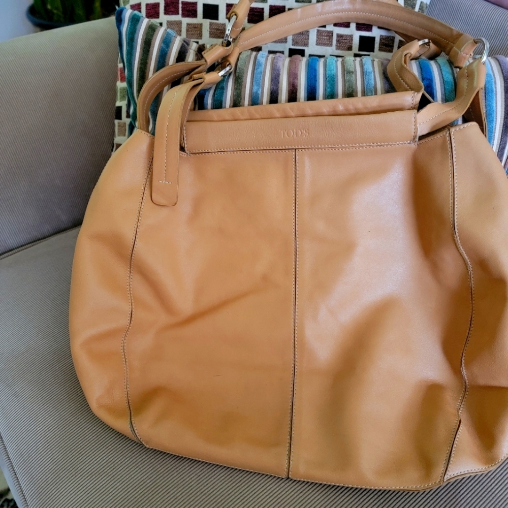 Tod's Shoulder Bag